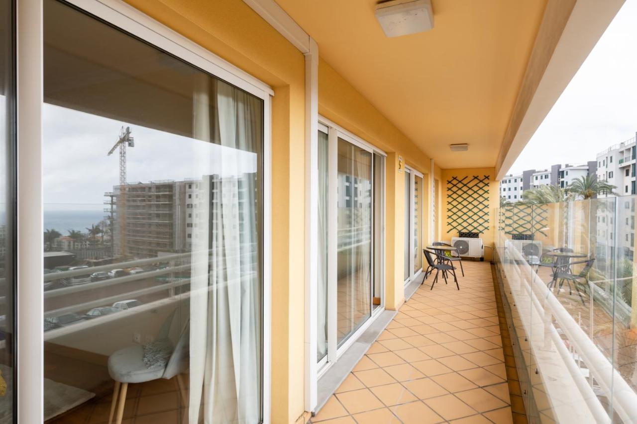By The Sea II - Calmo Com Piscina E Vista Mar. Apartment Funchal  Exterior photo